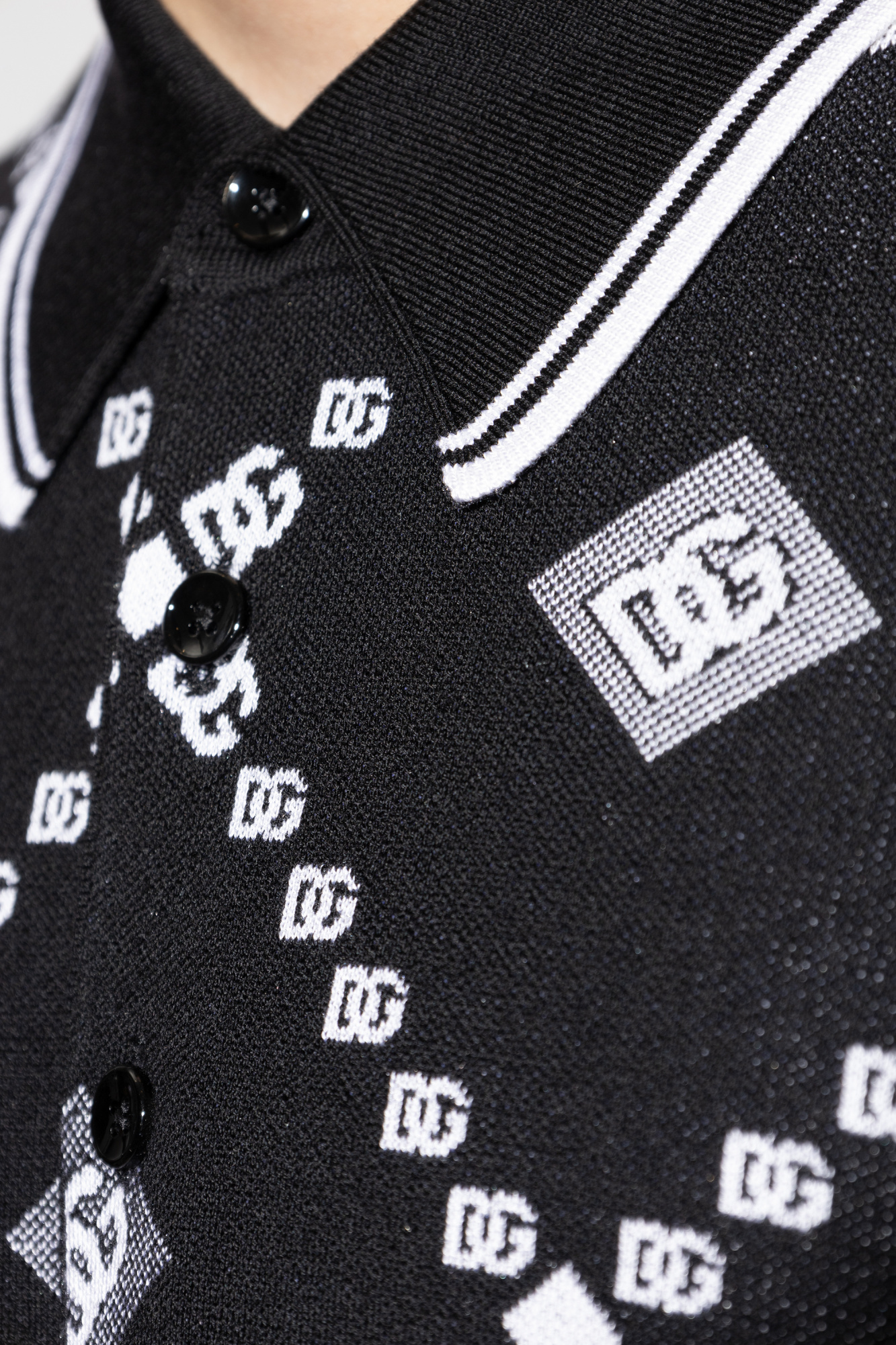Tシャツ・カットソー Dolce & Gabbana SS25 Knitted polo shirt (GXZ02ZJBSK3 W0001) Silk jacquard polo-shirt with DG logo in Black for Men